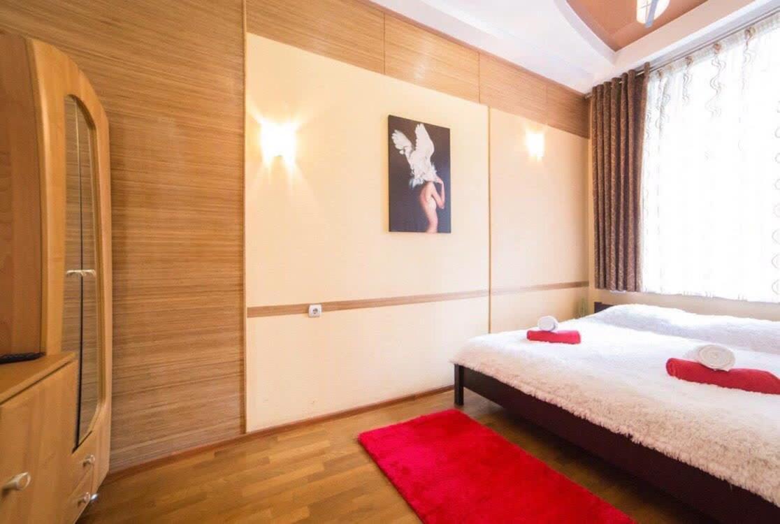 Rk Central Avenue Apartment Lviv Buitenkant foto